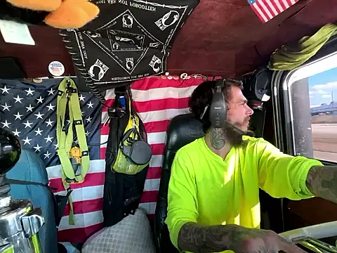 XMeF10 online show from January 6, 6:12 pm