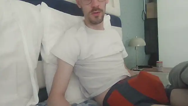 passif520 online show from April 23, 9:47 am