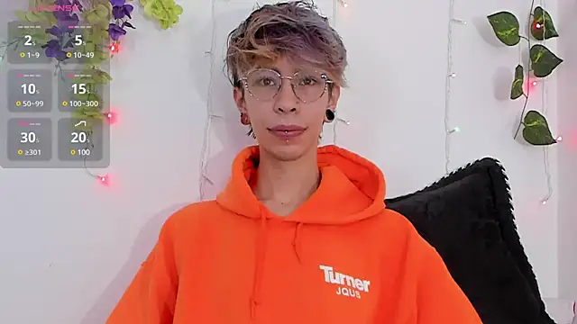  Jakke online show from December 28, 6:18 pm