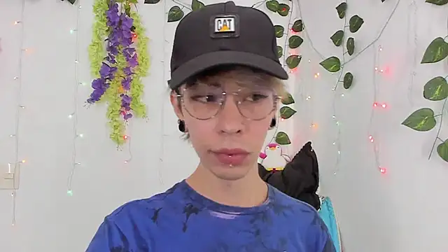  Jakke online show from January 5, 6:13 pm