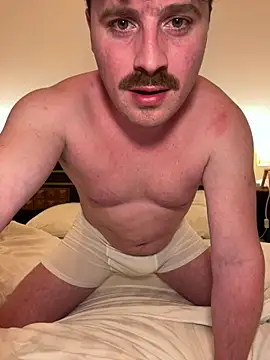 frenchboy9711 online show from April 9, 6:47 pm