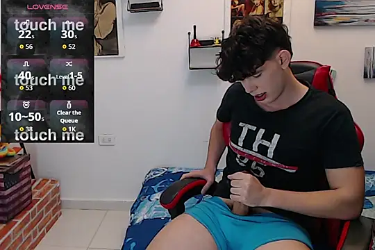Snapshot of Angelo-cianuro- chatting on October 3, 11:43 pm Angelo-cianuro- online show from October 3, 11:43 pm