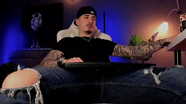 uptomatty online show from February 27, 7:31 am