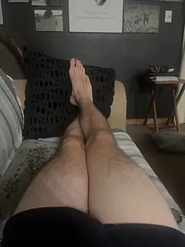 bradleyjamesmc online show from March 7, 8:28 pm