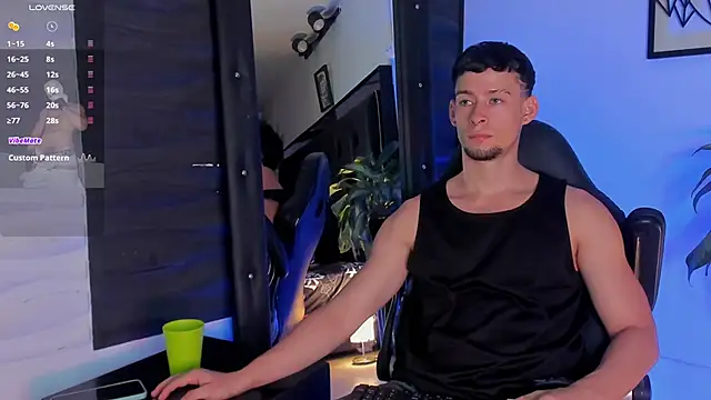 JadeSmiith  online show from October 31, 11:08 pm