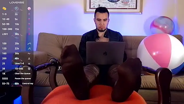 bradley colt online show from February 4, 12:22 pm