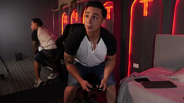 Ryan Hunt online show from December 16, 1:51 pm