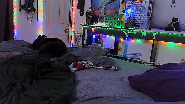 Buffshagswell online show from March 2, 7:15 am