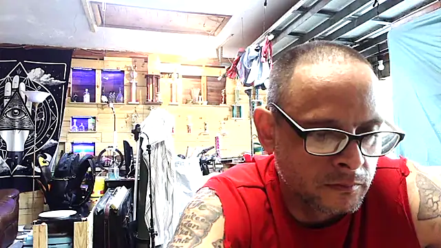 Buffshagswell online show from January 6, 6:45 pm