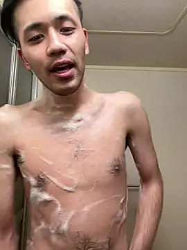 Snapshot of ryusei18570 chatting on January 20, 2:36 pm ryusei18570 online show from January 20, 2:36 pm