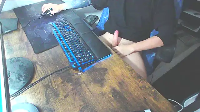 WouldLovetoFuckYou666 online show from November 30, 11:40 pm