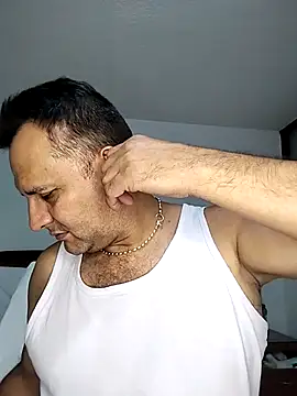 RogueTraveler online show from November 6, 3:42 am