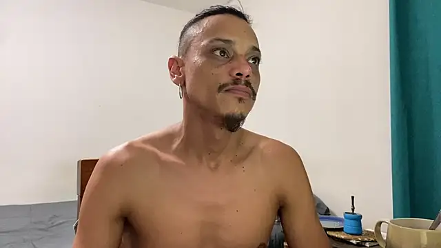 villanocat online show from December 16, 3:19 am