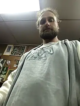 Ozomitro online show from October 6, 7:40 pm