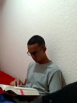 juangarciafocus online show from December 18, 9:40 pm