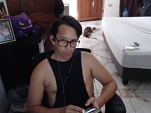 Snapshot of Pit_xxz chatting on October 21, 8:01 pm Pit xxz online show from October 21, 8:01 pm