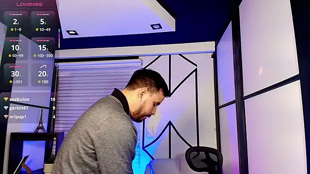 JackBlanco  online show from March 20, 4:40 am