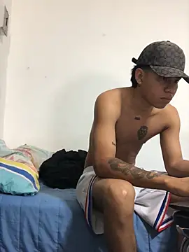 logannth online show from November 29, 10:23 pm