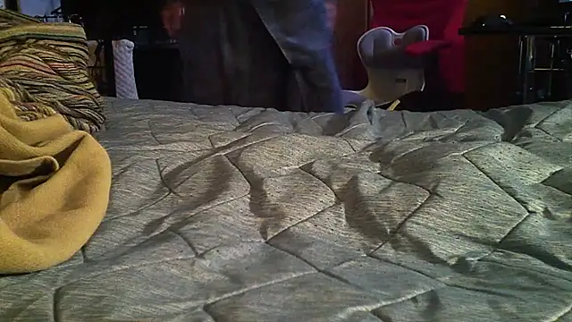 qoooqing67 online show from November 17, 6:05 am