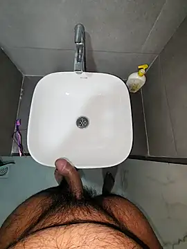 rahulGJ03 online show from January 14, 6:49 pm