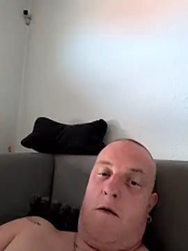 Mrloverlover77xh online show from March 7, 12:58 pm