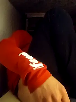 Snapshot of motoboysafd chatting on October 21, 7:55 am motoboysafd online show from October 21, 7:55 am