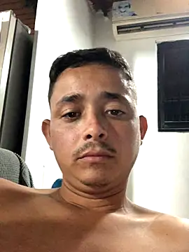 isacalejandroo online show from September 14, 12:56 am