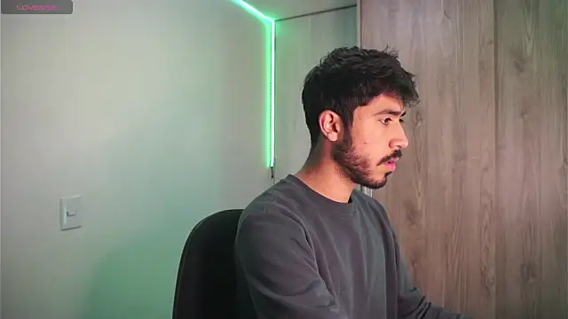 dam0n fr0st online show from January 9, 11:02 pm