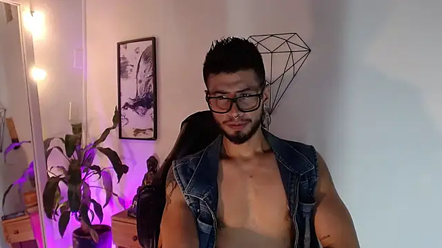 Colby brown03 online show from March 25, 7:18 pm