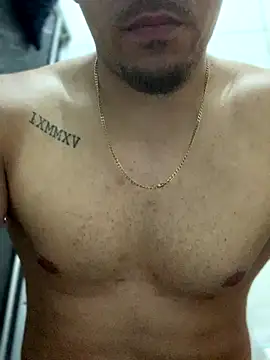 Snapshot of pvdjstt chatting on October 15, 6:10 am pvdjstt online show from October 15, 6:10 am