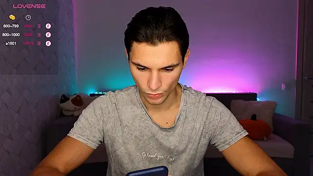 denlover1 online show from October 23, 6:39 am