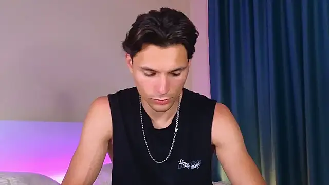 denlover1 online show from May 28, 10:57 am