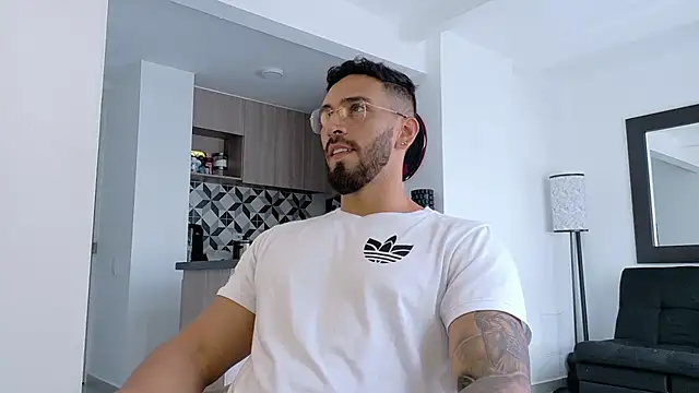 tony muscle online show from March 1, 7:13 pm