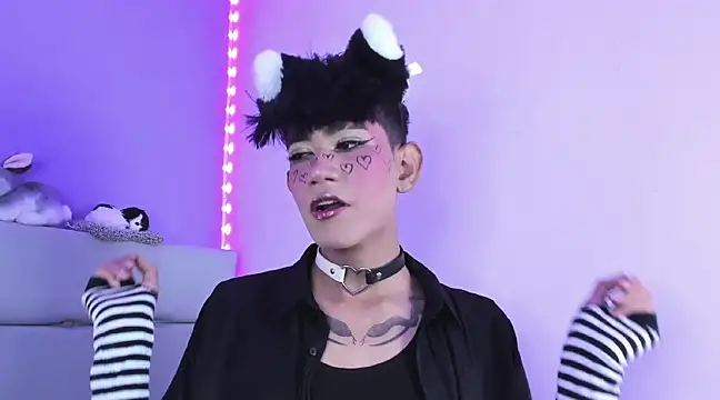 andrew uwu  online show from March 17, 5:27 pm