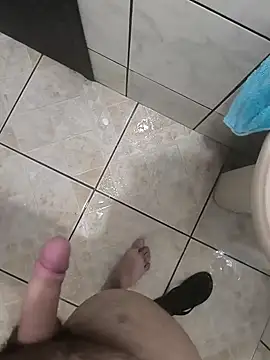 Snapshot of Lucadelas3453 chatting on January 13, 3:36 pm Lucadelas3453 online show from January 13, 3:36 pm