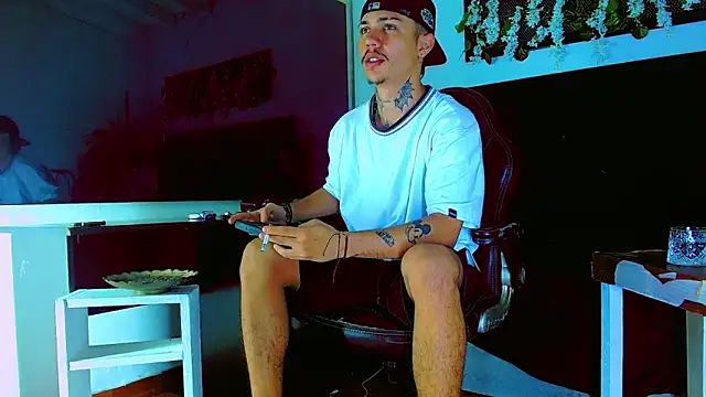 HannibalLester online show from March 17, 10:45 pm