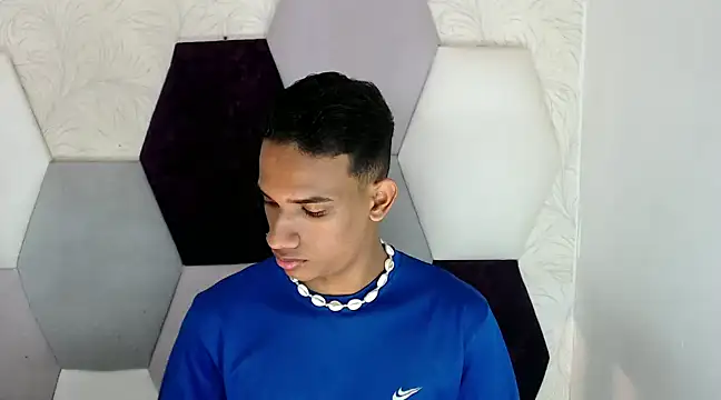 AbrahanBratz online show from December 27, 11:50 am