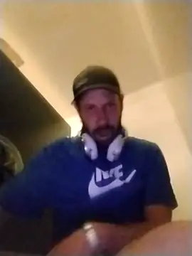 axelongshaft69 online show from April 8, 10:40 pm