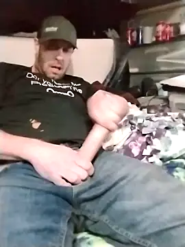 axelongshaft69 online show from December 3, 12:22 am