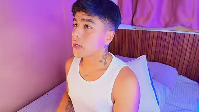 kiing azahell online show from December 16, 2:51 am