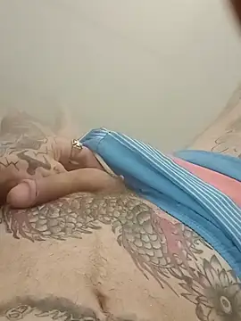 Snapshot of rolesexy chatting on November 2, 1:43 am rolesexy online show from November 2, 1:43 am