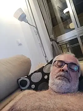 Satiro Sevilla online show from October 31, 11:08 pm