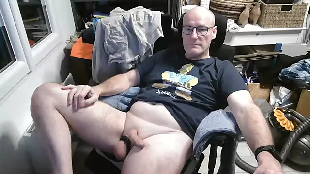 bogland33 online show from February 24, 7:36 pm