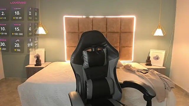 AlejooTwink online show from April 16, 5:29 am