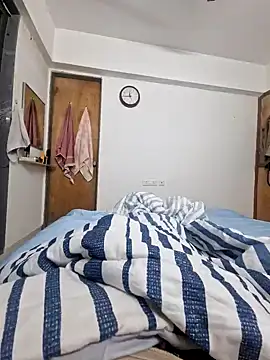 Snapshot of vivanpraj999 chatting on February 5, 5:53 pm vivanpraj999 online show from February 5, 5:53 pm