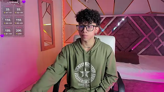 AkazaBoy  online show from January 22, 4:13 am