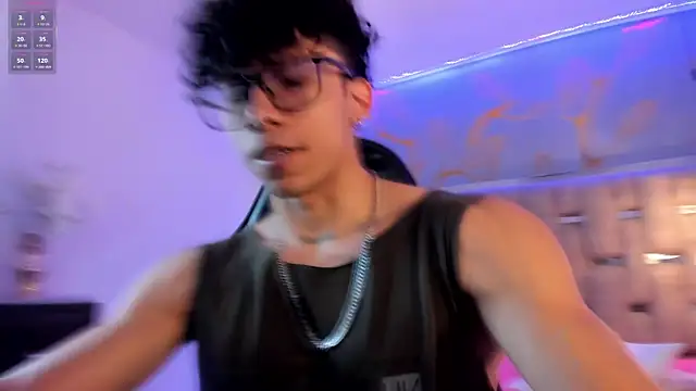 AkazaBoy  online show from September 15, 7:59 pm