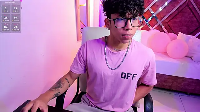 AkazaBoy  online show from March 17, 4:08 am