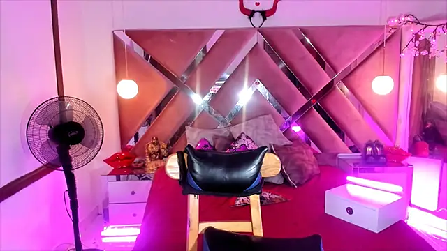 georgie latin99 online show from October 25, 3:03 pm