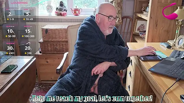 Adamdaddybear online show from February 17, 3:00 pm